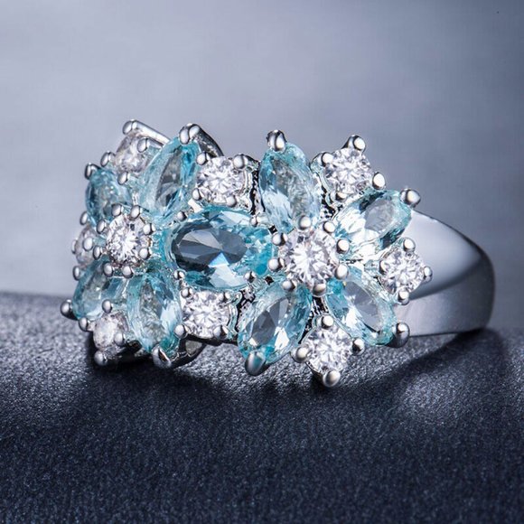 Elegant 925 Silver Flower Shaped Aquamarine Ring - Picture 4 of 4